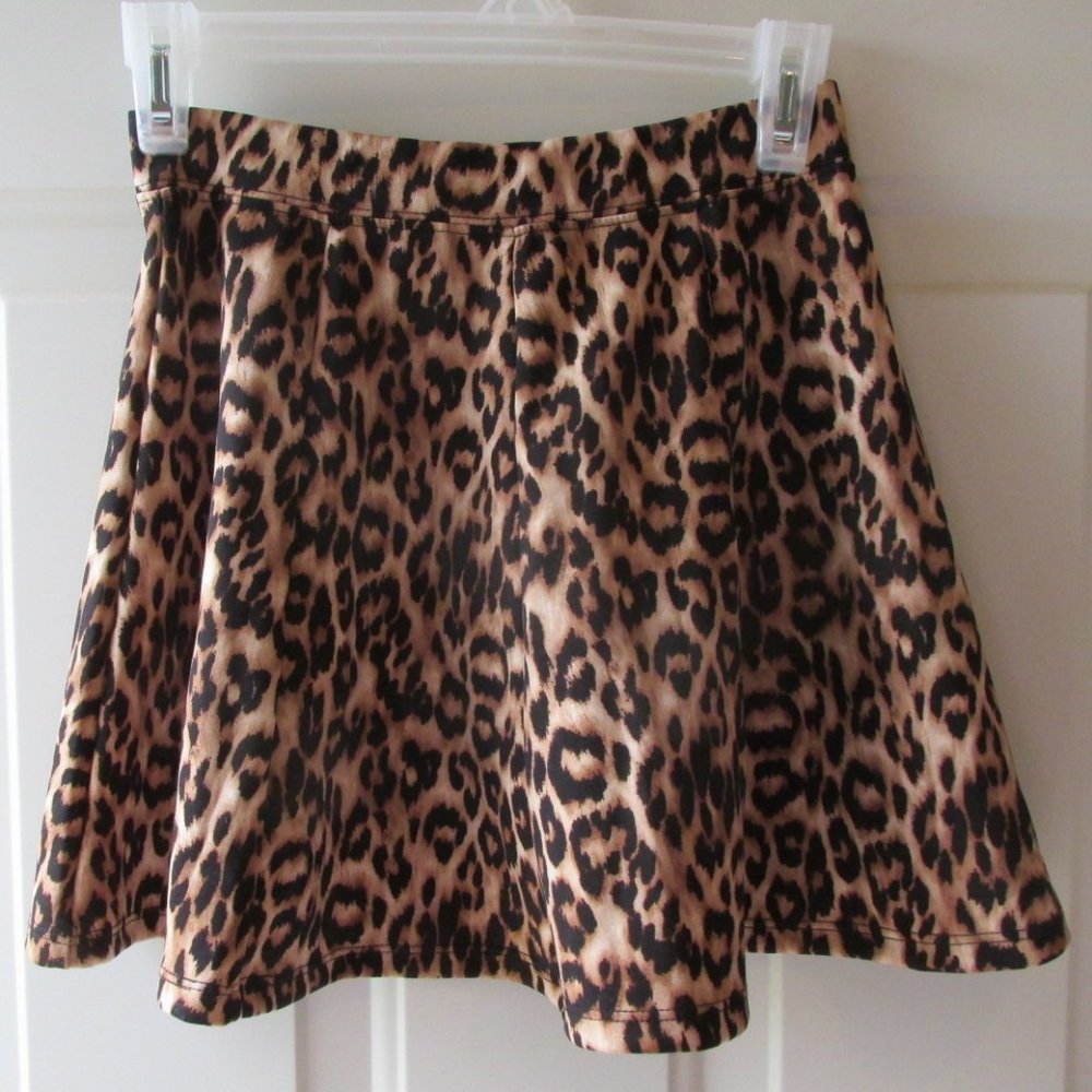 FOREVER 21 WOMEN'S JUNIOR'S SIZE XS SKIRT BROWN, TAN, BLACK ANIMAL LEOPARD GORED